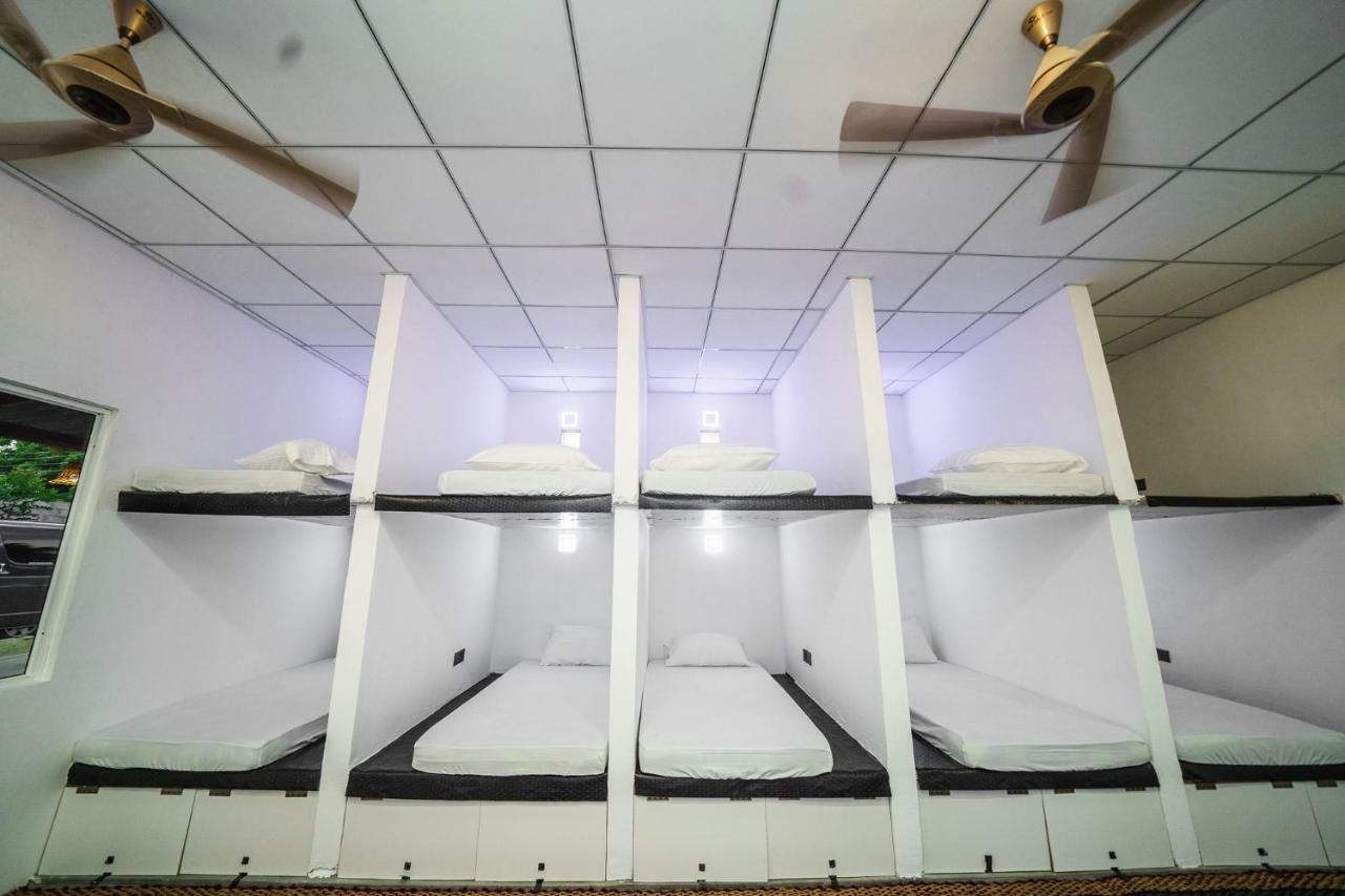 Alcatraz Hostel 阿鲁甘湾 外观 照片